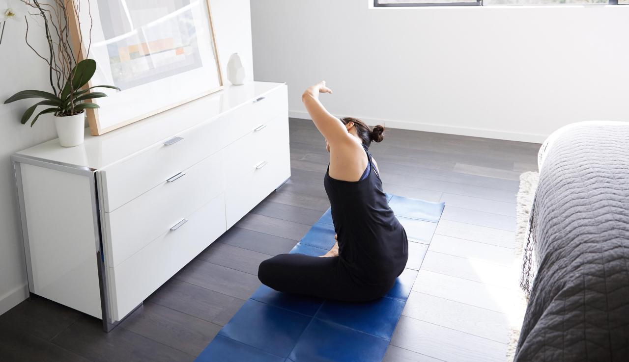 Are Hot Yoga and Bikram Yoga Good for You | POPSUGAR Fitness